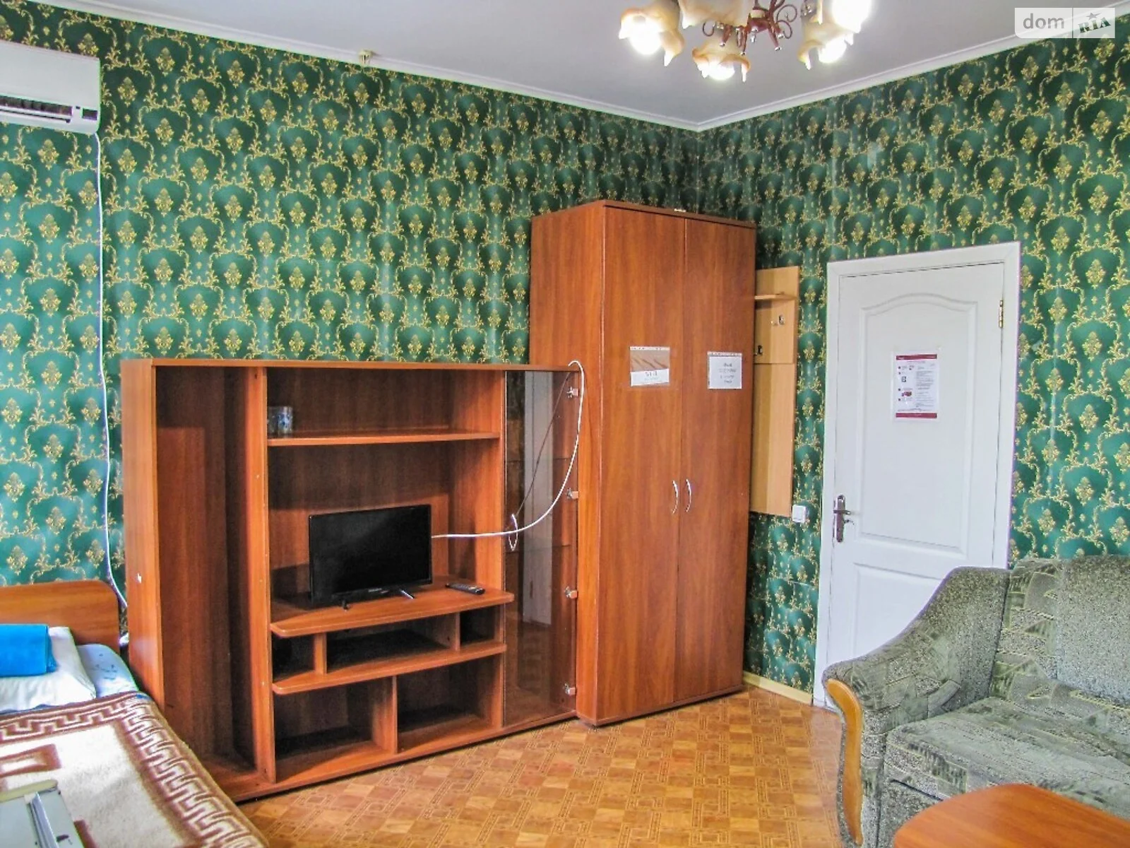 Продается объект сферы услуг 3572 кв. м в 4-этажном здании, цена: 699000 $ - фото 1