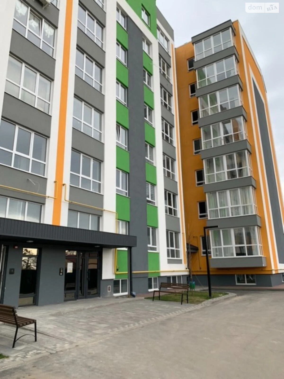Продается 1-комнатная квартира 34 кв. м в Гостомеле, цена: 26000 $