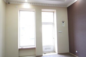 Продажа торговой площади, Ужгород, р‑н. Центр, Мукачівська вулиця