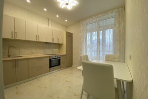 Продажа квартиры, Одесса, р‑н. Киевский, Толбухина улица, дом 135