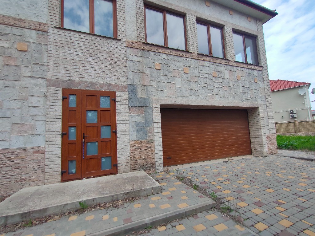 Продается дом на 2 этажа 600 кв. м с беседкой, цена: 520000 $ - фото 1