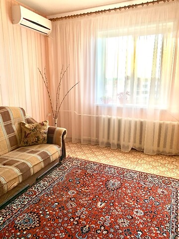 Продается 3-комнатная квартира 68 кв. м в Запорожье, ул. Ольги Кобылянской