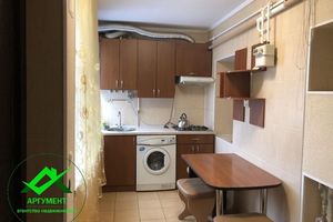 Продается 3-комнатная квартира 60 кв. м в Херсоне, ул. Суворова