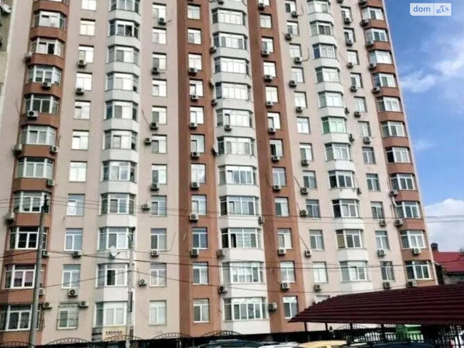 Продается 1-комнатная квартира 43.5 кв. м в Одессе, ул. Дюковская, 6