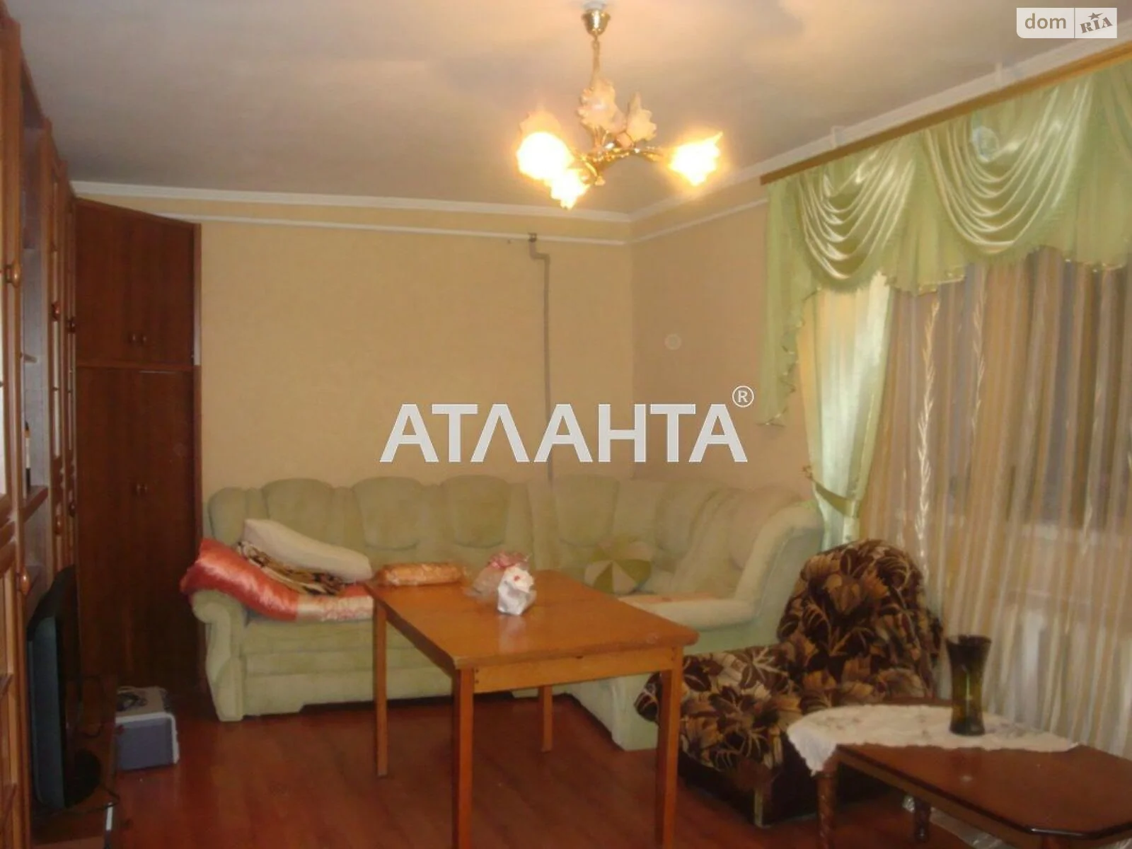 Продається 3-кімнатна квартира 73.2 кв. м у Чорноморську, вул. Миру(Леніна)