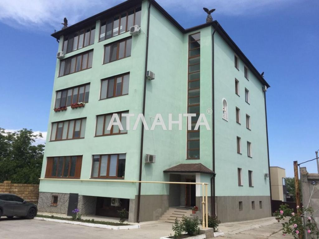Продается 2-комнатная квартира 80 кв. м в Черноморске, ул. Набережная - фото 1