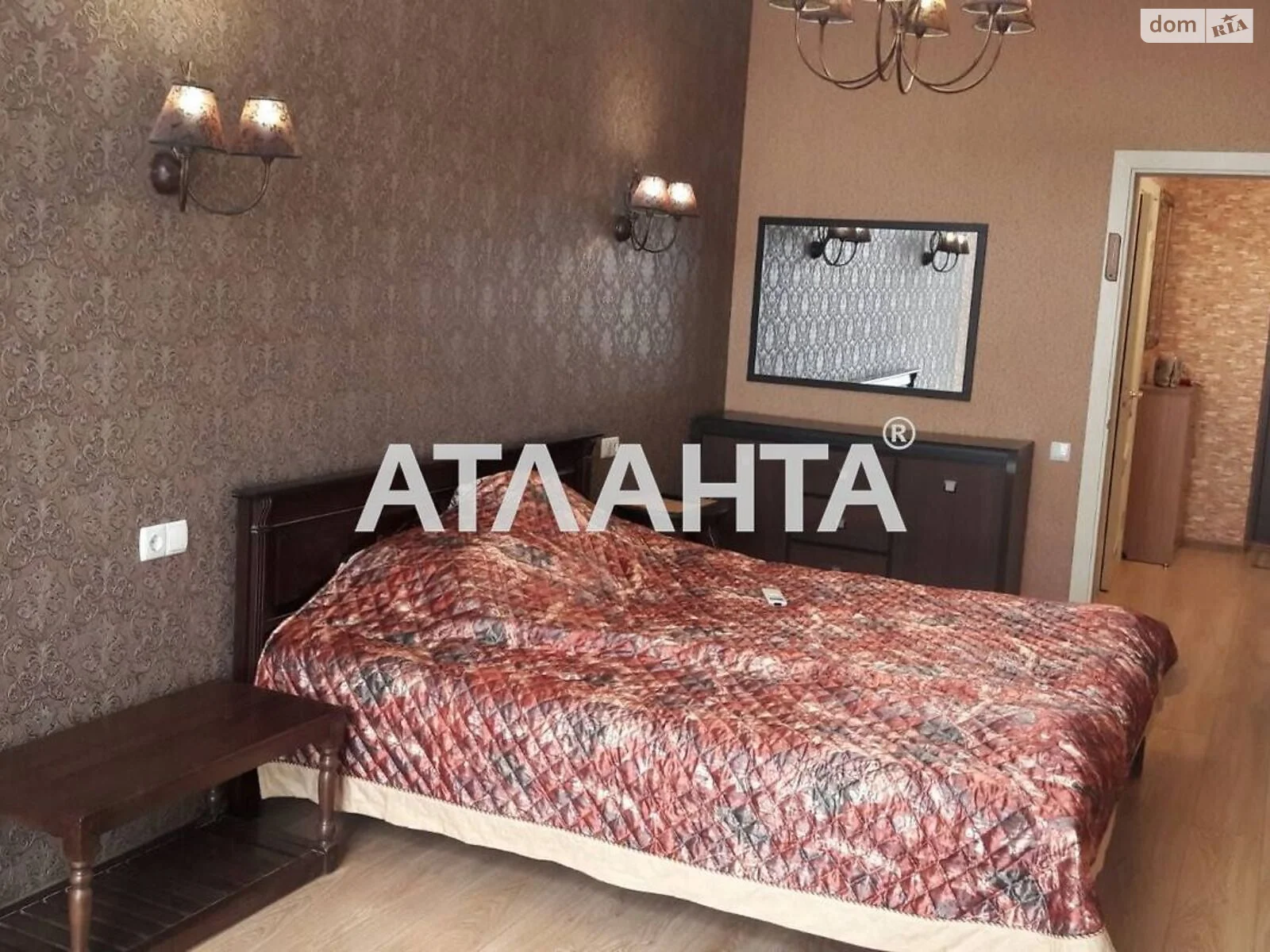 Продается 1-комнатная квартира 49 кв. м в Одессе, плато Гагаринское, 5Б - фото 1