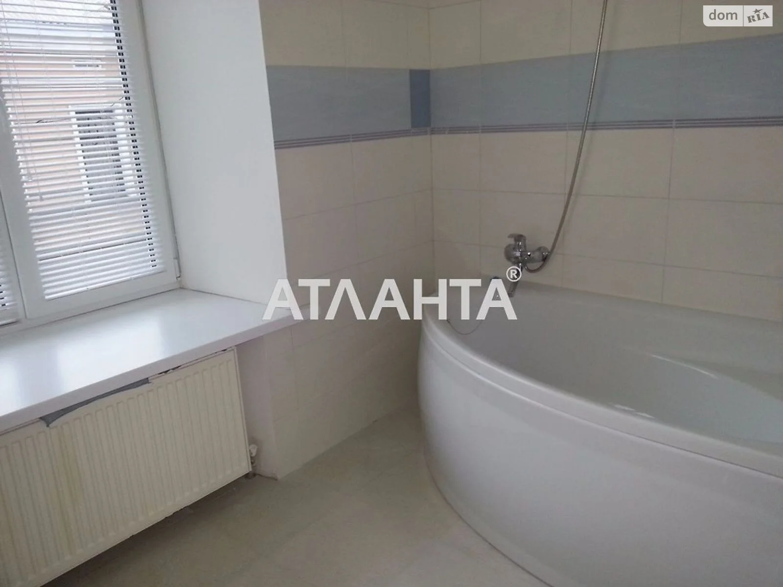 Продается объект сферы услуг 376 кв. м в 3-этажном здании - фото 3