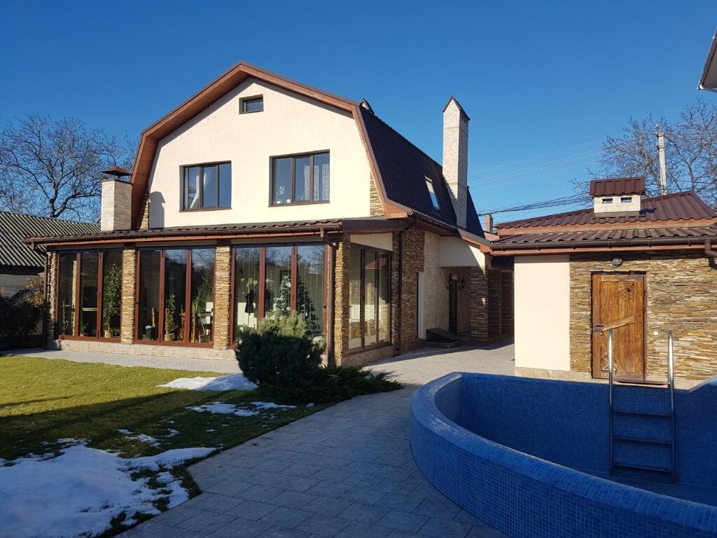 Продается дом на 2 этажа 219.7 кв. м с гаражом, цена: 595000 $ - фото 1