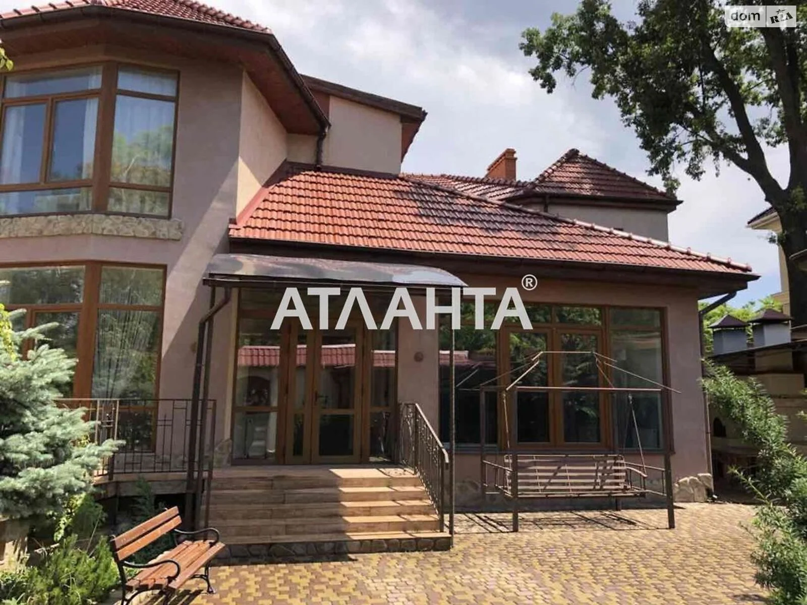 Продается дом на 2 этажа 388 кв. м с террасой, цена: 1100000 $ - фото 1