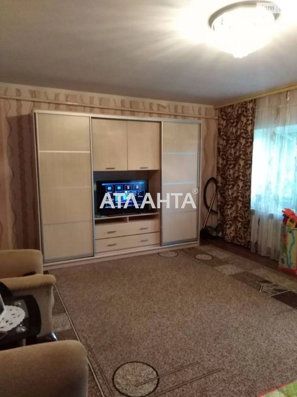 Продается 1-комнатная квартира 52 кв. м в Коминтерновском, цена: 35000 $