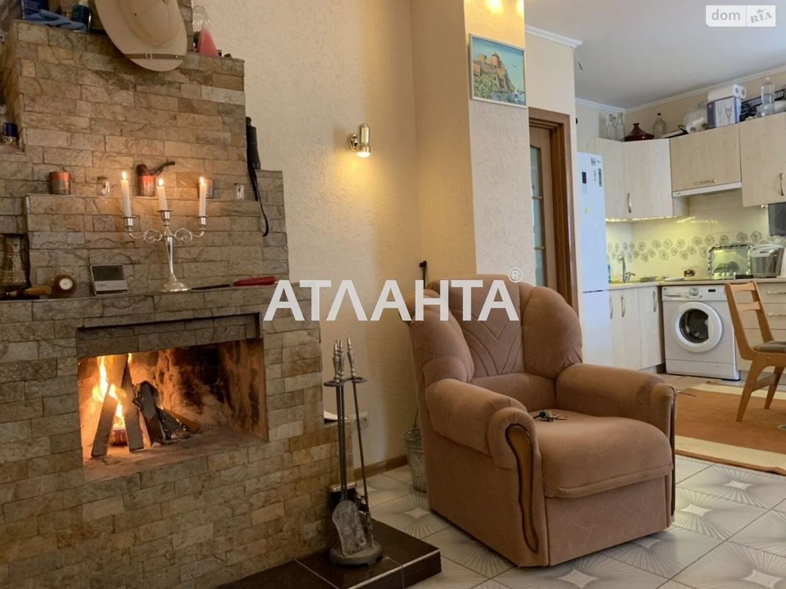 Продается дом на 3 этажа 175.5 кв. м с террасой, цена: 110000 $ - фото 1