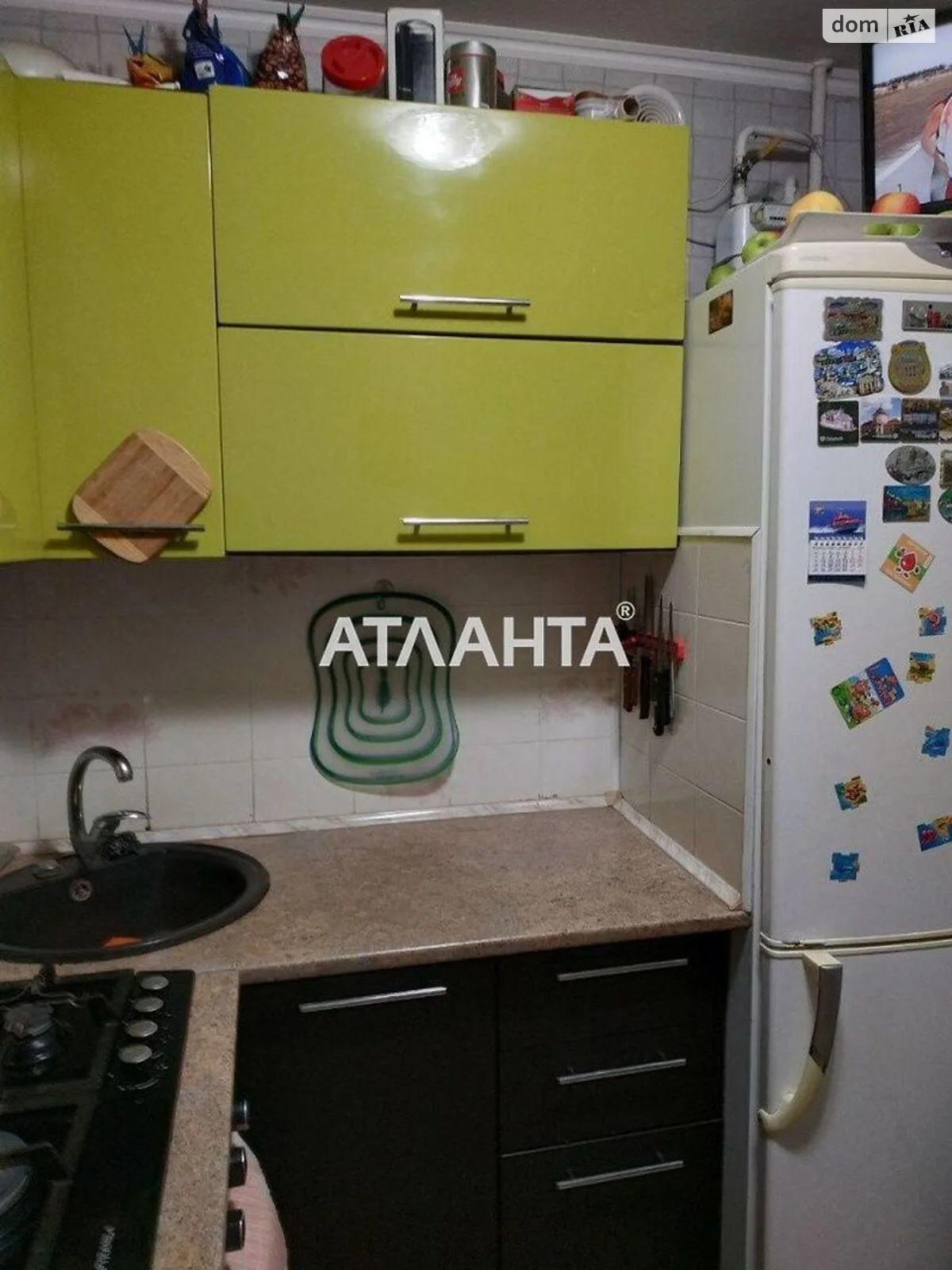 Продается 3-комнатная квартира 65 кв. м в Одессе, ул. Среднефонтанская - фото 1