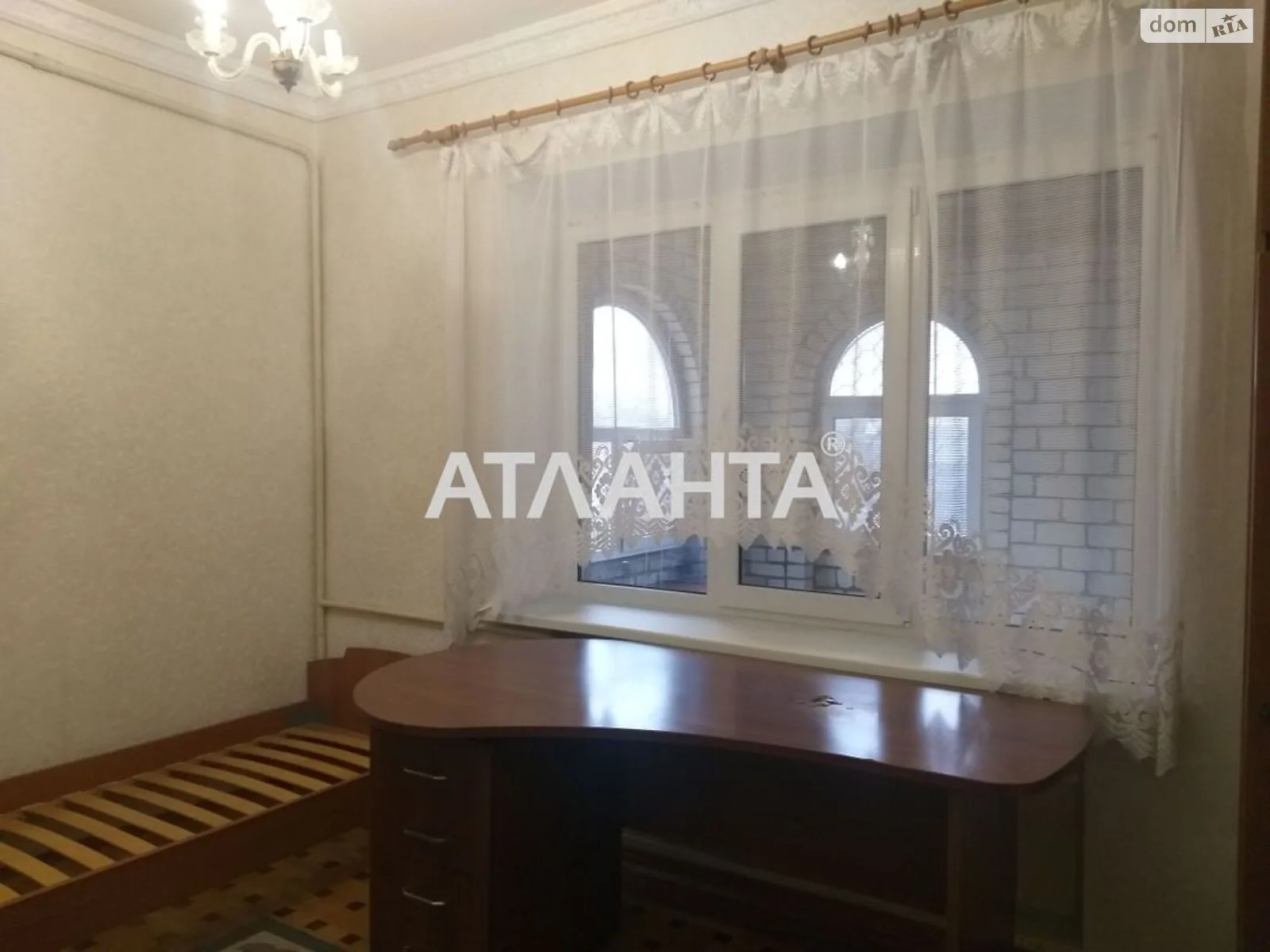 Продается дом на 2 этажа 130 кв. м с гаражом, цена: 130000 $ - фото 1