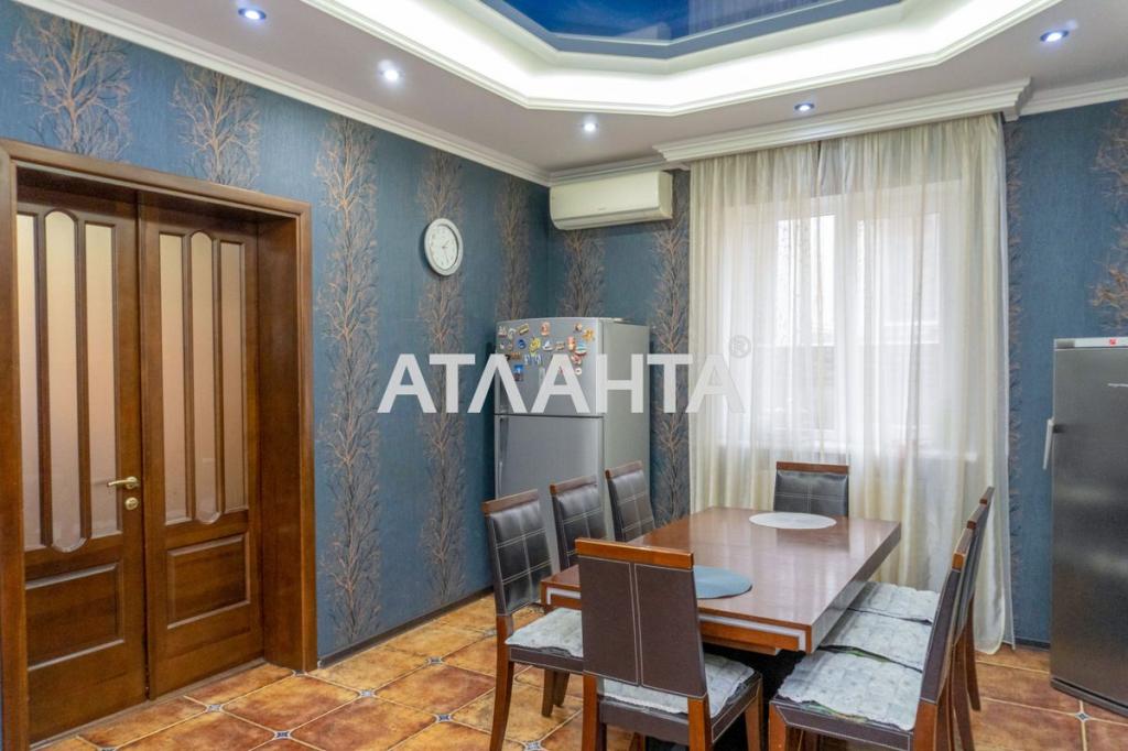 Продається будинок 3 поверховий 288 кв. м з подвалом, цена: 275000 $