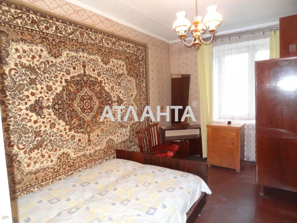 Продається 3-кімнатна квартира 58.3 кв. м у Одесі, просп. Академіка Глушка