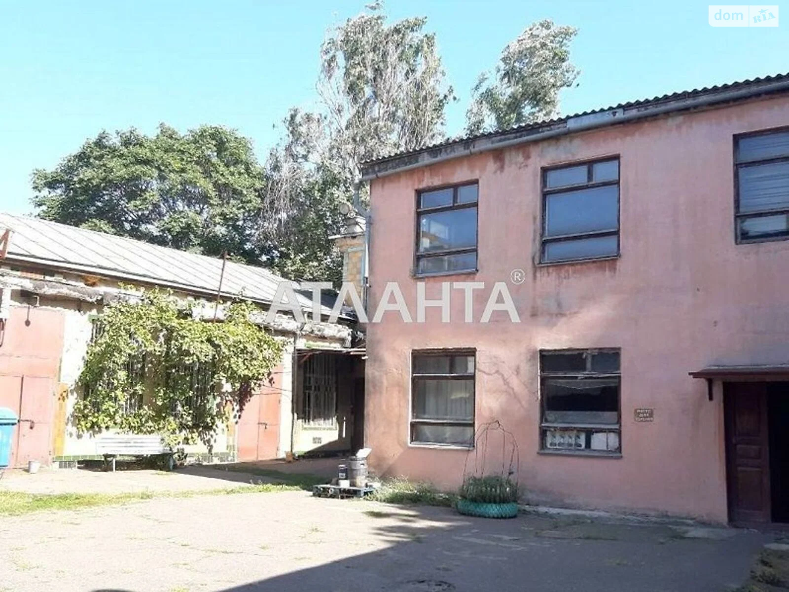 Продается офис 1661.8 кв. м в бизнес-центре, цена: 450000 $