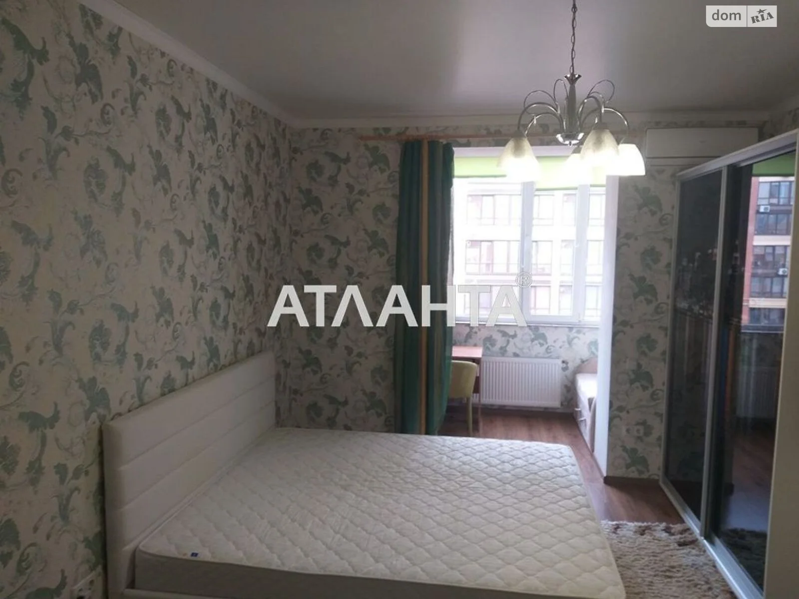 Продается 1-комнатная квартира 46 кв. м в Одессе, ул. Михаила Грушевского, 39/21 - фото 1