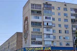 Продается 4-комнатная квартира 83.1 кв. м в Новограде-Волынском, Шевченка