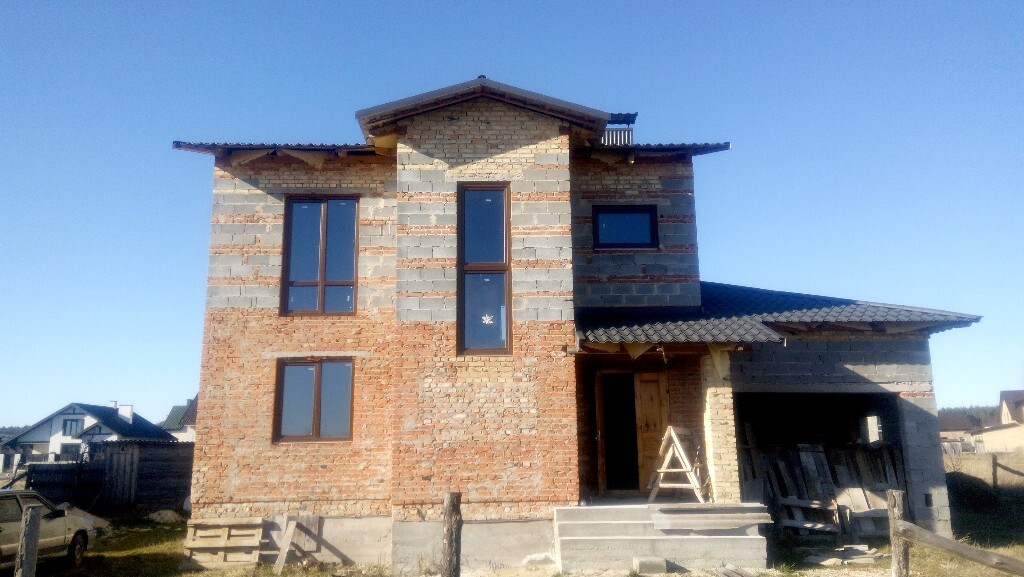 Продается дом на 2 этажа 210 кв. м с бассейном, цена: 55000 $ - фото 1