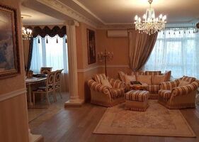 Продается 3-комнатная квартира 109 кв. м в Киеве, Лобановского проспект