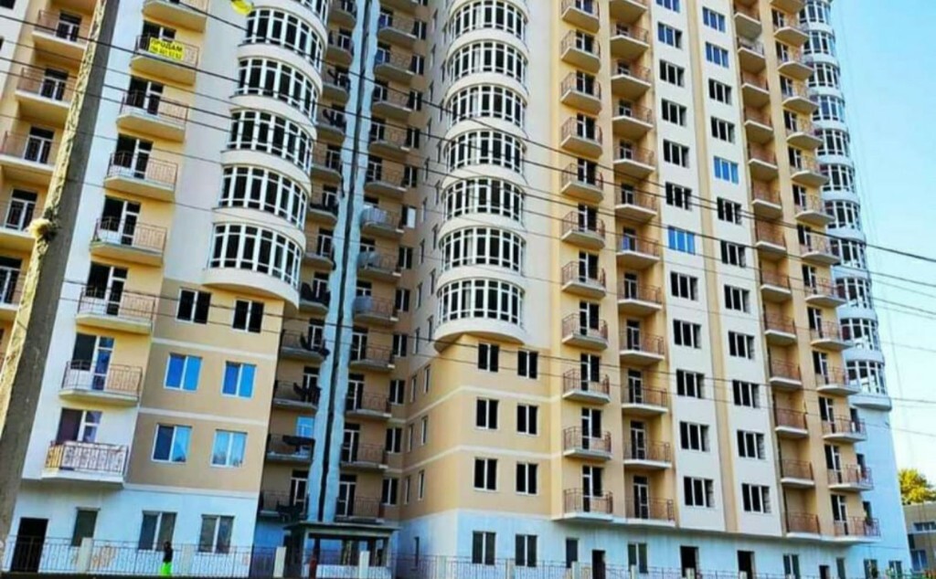 Продается 2-комнатная квартира 83 кв. м в Одессе, Фонтанская дор. - фото 1