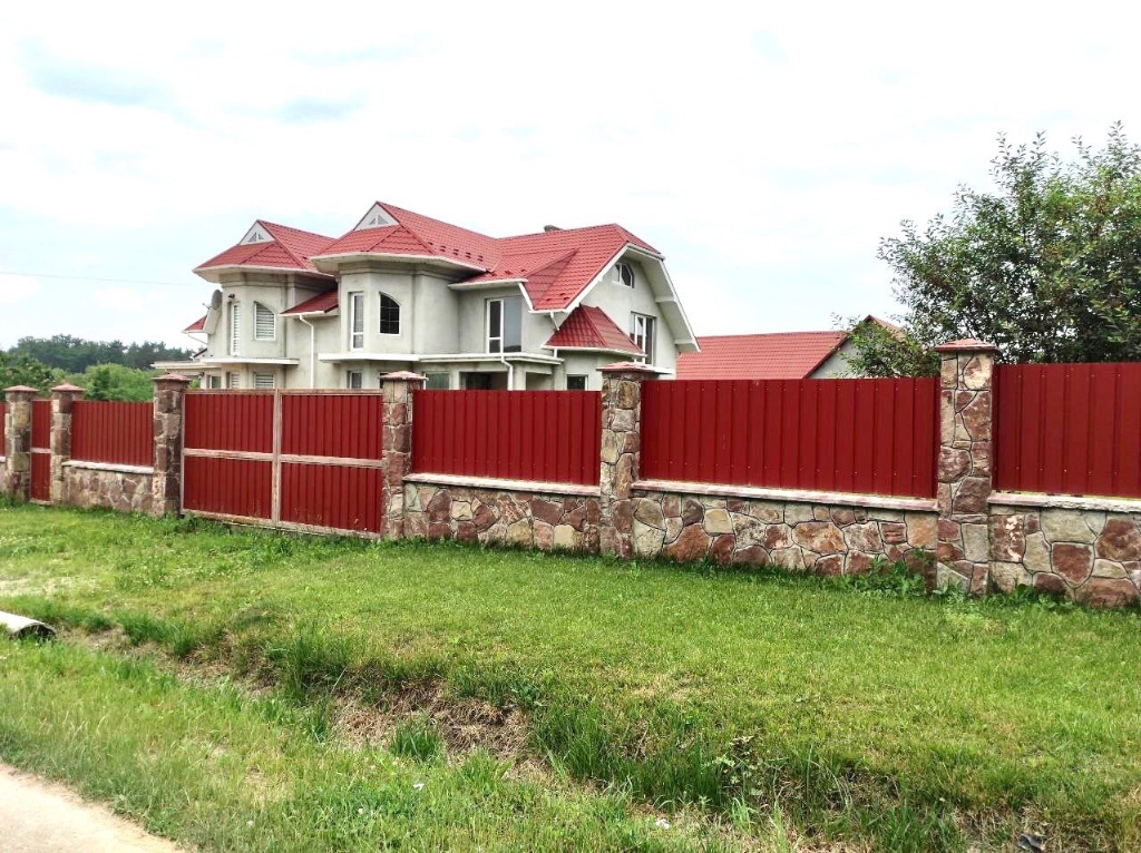 Продается дом на 2 этажа 231.6 кв. м с баней/сауной, цена: 80000 $ - фото 1