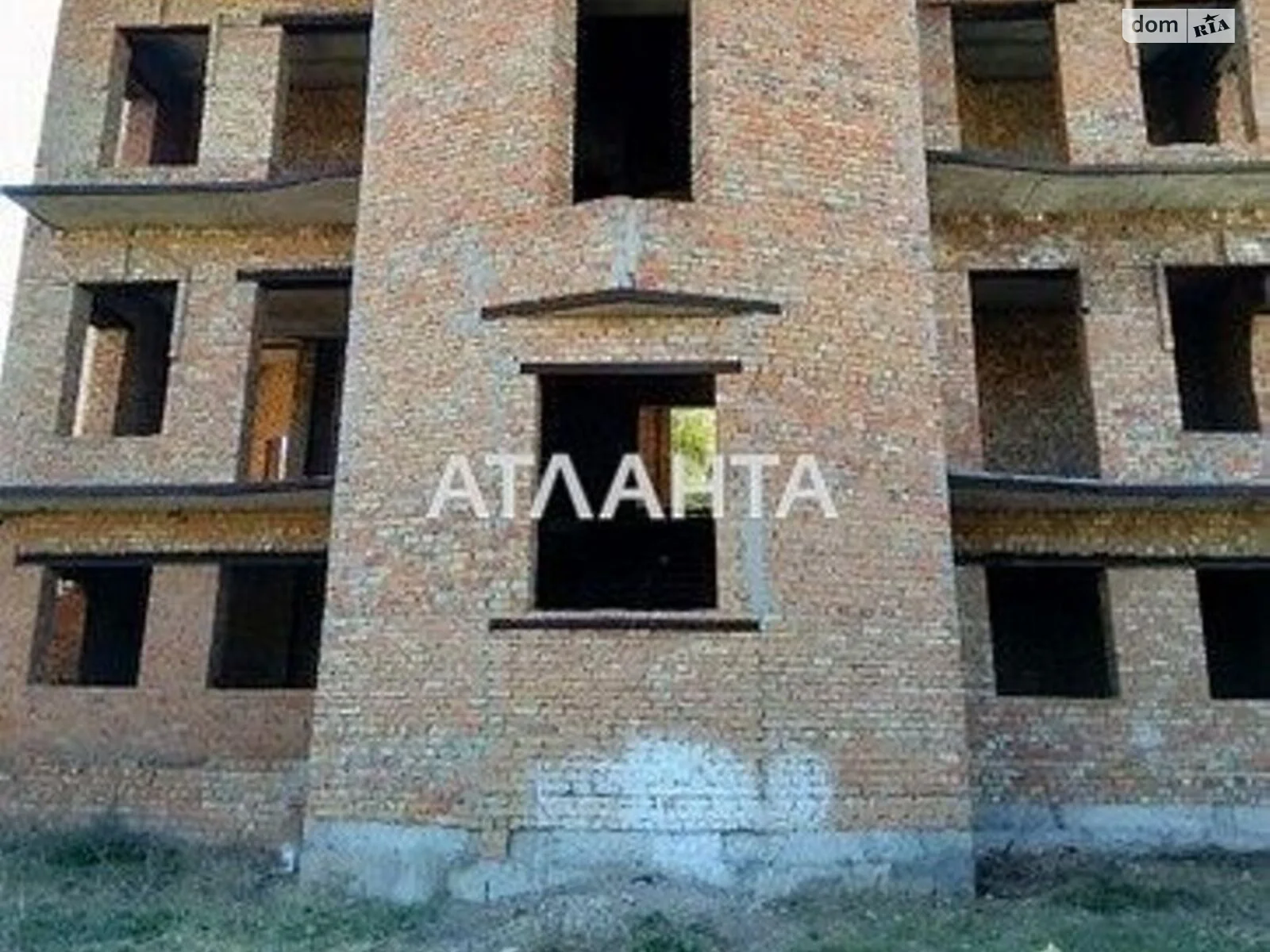 Продается дом на 4 этажа 1194 кв. м с камином, цена: 120000 $ - фото 1