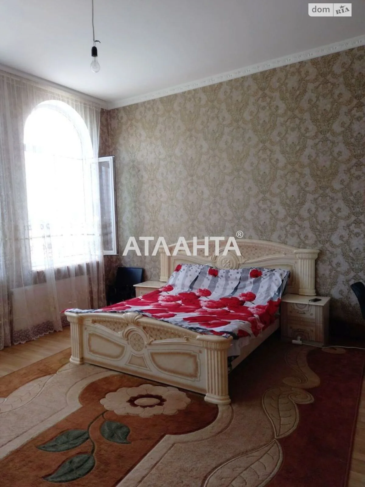 Продается дом на 2 этажа 280 кв. м с беседкой - фото 3