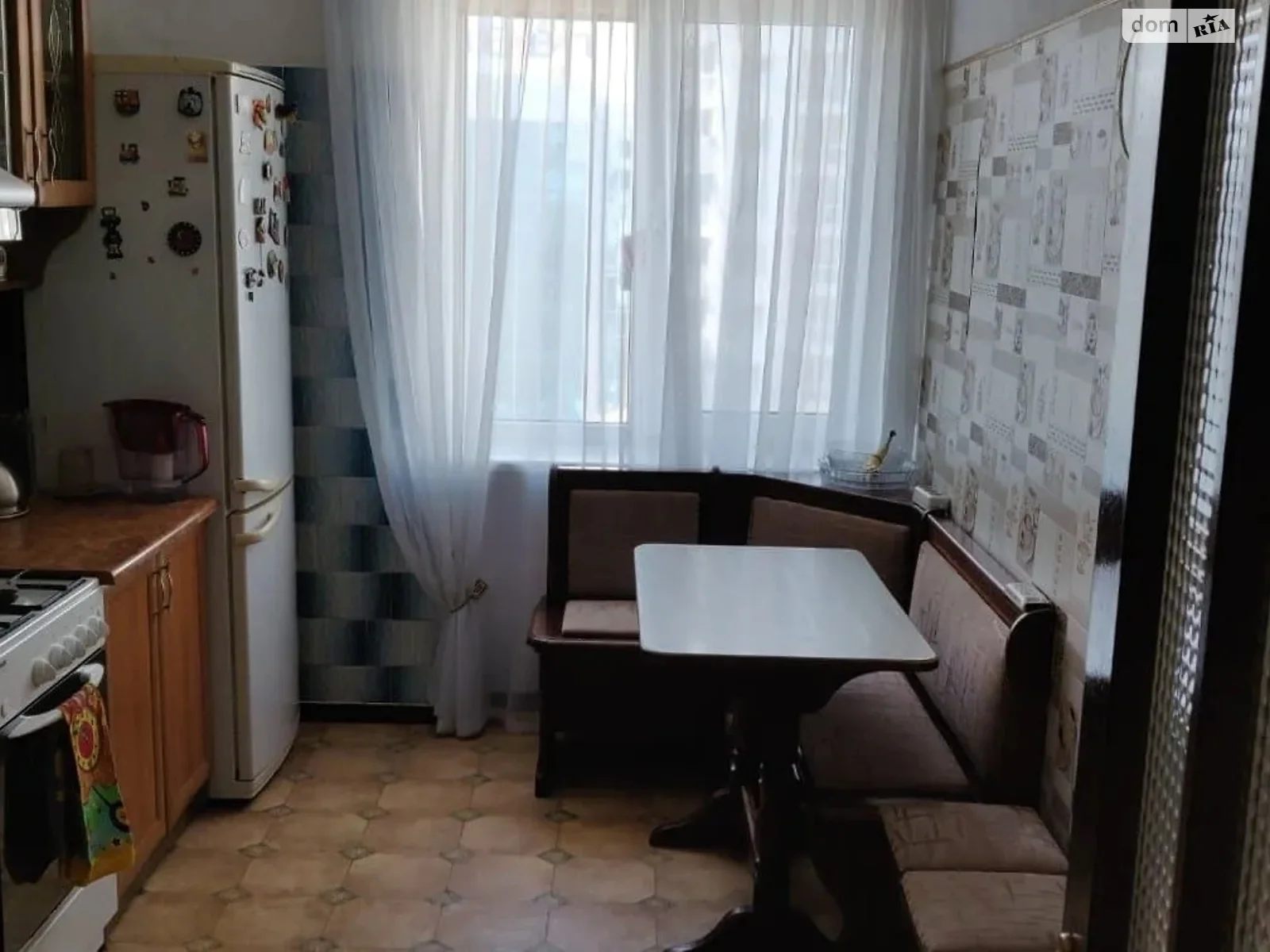 Продается 3-комнатная квартира 66 кв. м в Черноморске, ул. Парусная, 13 - фото 1