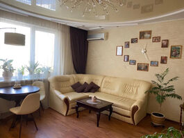 Продается 3-комнатная квартира 90 кв. м в Одессе, Академика Сахарова улица