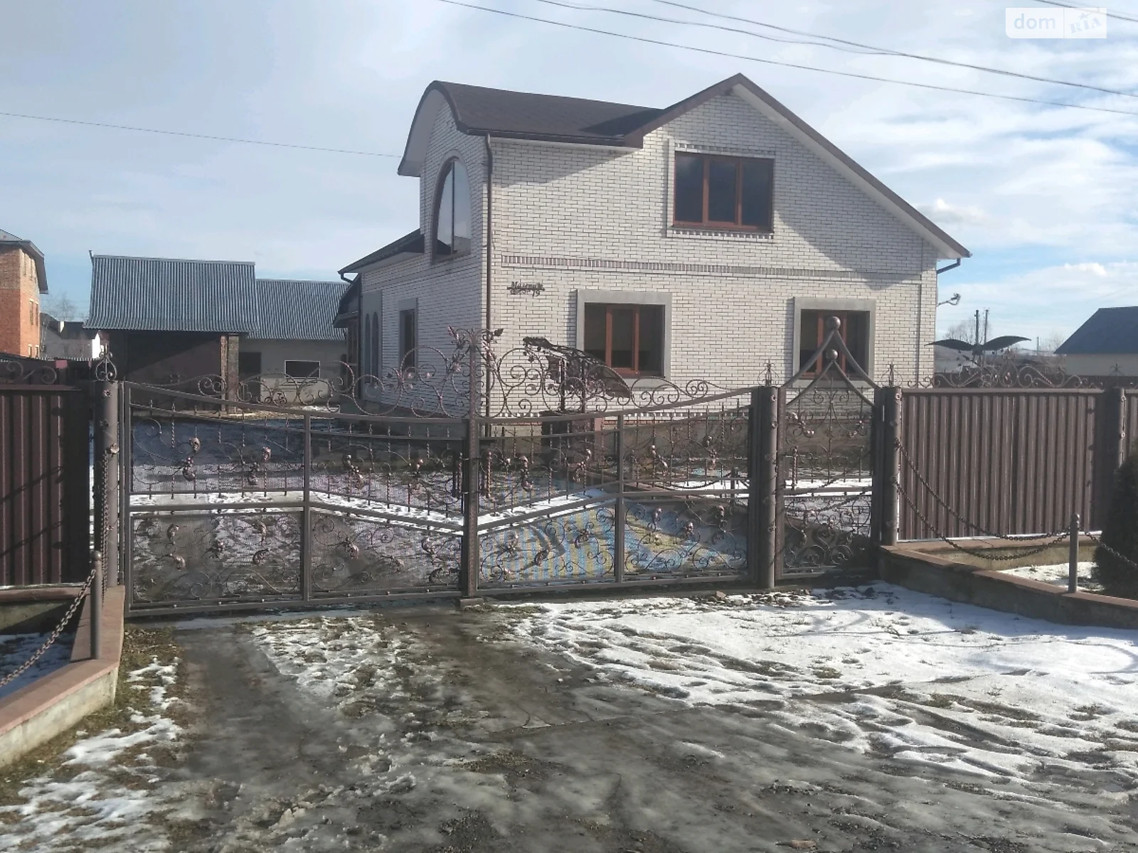 Продается одноэтажный дом 224 кв. м с балконом, цена: 80000 $ - фото 1