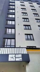 Продается 3-комнатная квартира 86 кв. м в Ивано-Франковске, Вовчинецька (Гагарина) улица