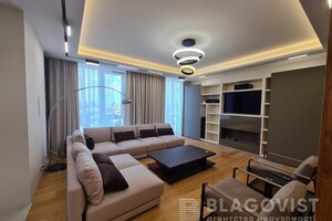 Продается 3-комнатная квартира 140 кв. м в Киеве, Саксаганского улица