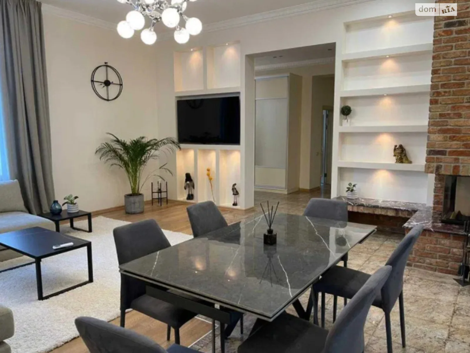Продается дом на 2 этажа 320 кв. м с мебелью, цена: 720000 $ - фото 1