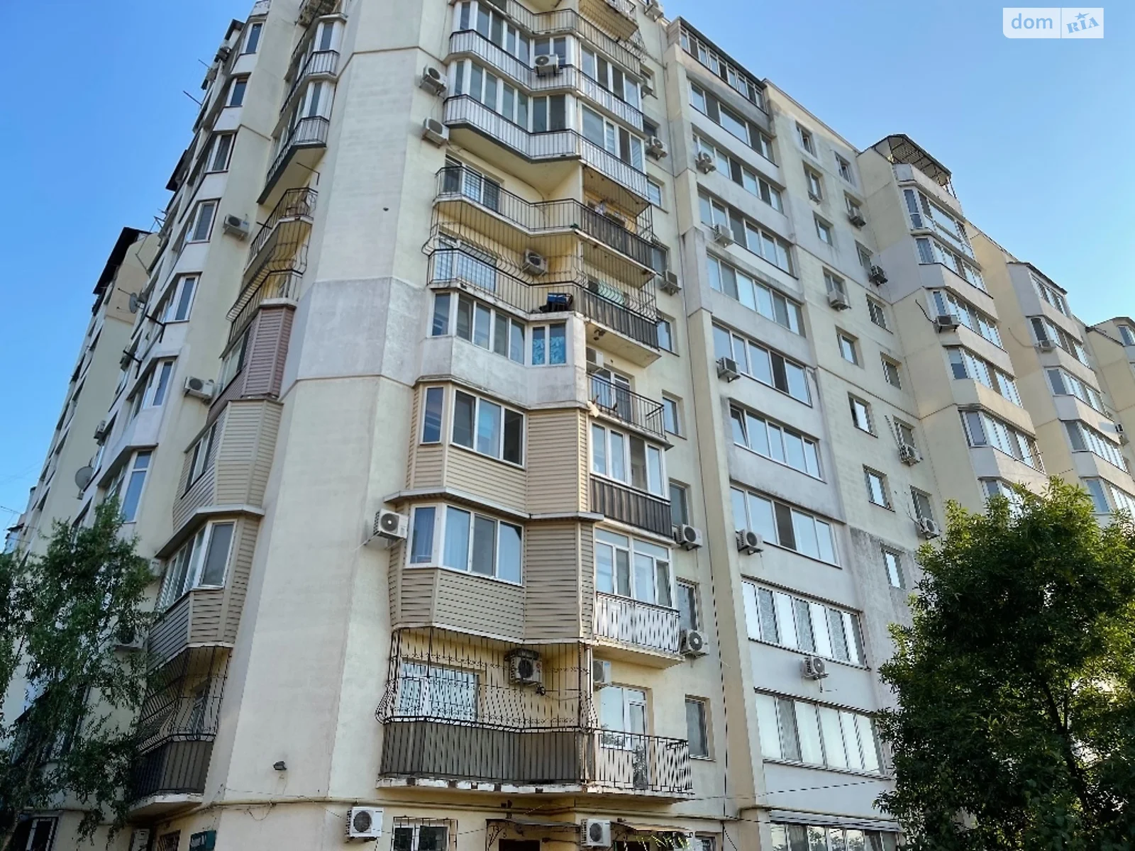 Продается 2-комнатная квартира 77 кв. м в Одессе, ул. Бабаджаняна Маршала, 68