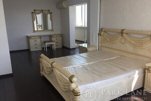 Продается 3-комнатная квартира 122 кв. м в Киеве, Лобановского проспект