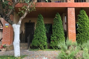 Сдается в аренду часть дома 59 кв. м с беседкой