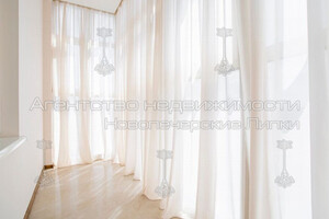 Продается 3-комнатная квартира 128 кв. м в Киеве, цена: 650000 $
