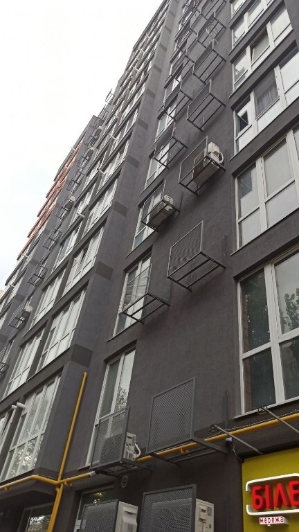 Продается 1-комнатная квартира 37 кв. м в Одессе, просп. Академика Глушко