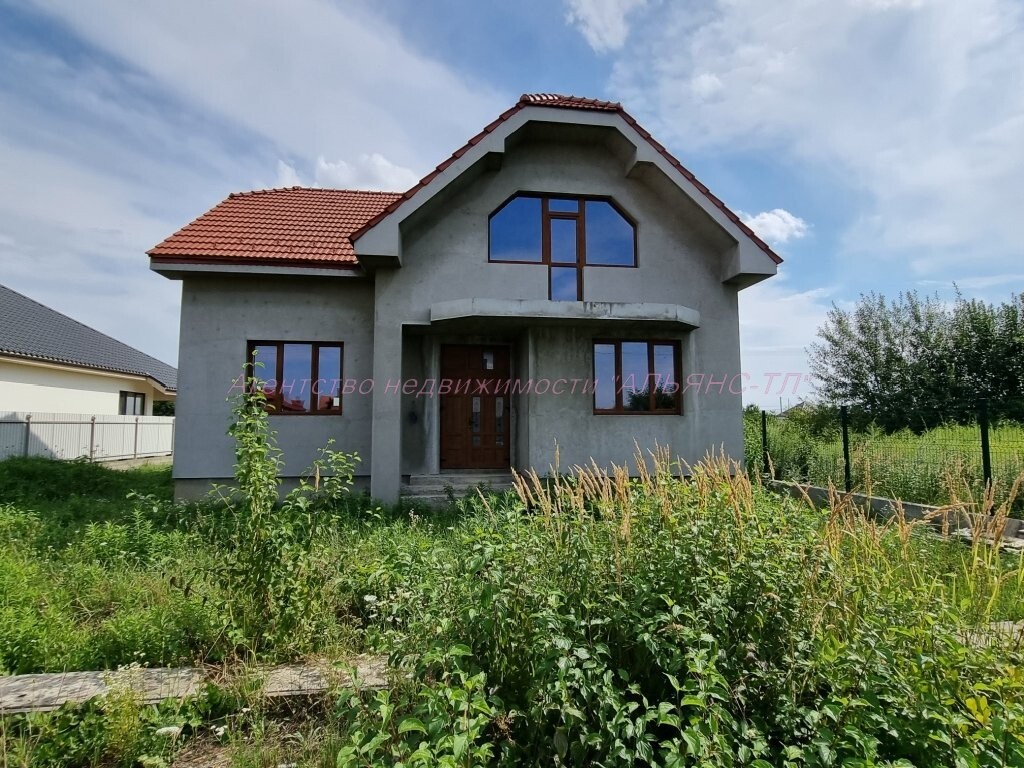 Продается дом на 2 этажа 240 кв. м с камином, цена: 120000 $ - фото 1