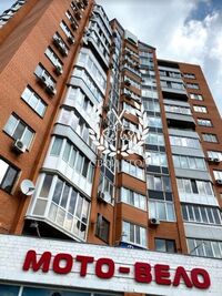 Продается 1-комнатная квартира 64 кв. м в Чернигове, цена: 35000 $