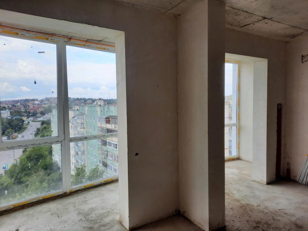 Продается 2-комнатная квартира 76 кв. м в Черновцах - фото 3