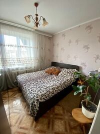 Продаж квартири, Луцьк, р‑н. Центр, Ніла Хасевича вулиця, буд. 4
