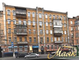 Продажа торговой площади, Киев, р‑н. Солдатская Слободка, ст.м. Золотые ворота, Артема улица, дом 33а
