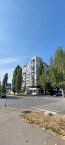 Продается 2-комнатная квартира 63.6 кв. м в Николаеве, Пограничная (Чигрина) улица