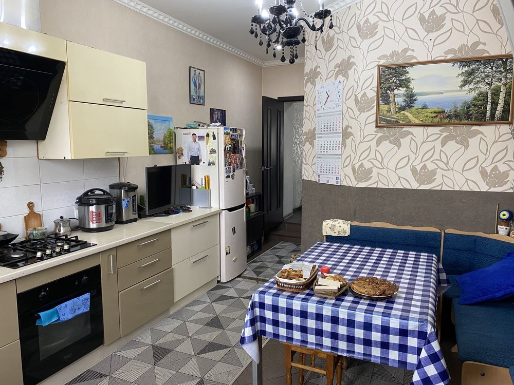 Продается 2-комнатная квартира 55 кв. м в Одессе, ул. Дальницкая - фото 1