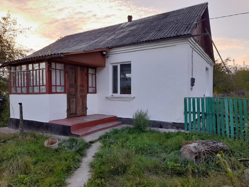 Продається одноповерховий будинок 64 кв. м з верандою, цена: 1000 $ - фото 1