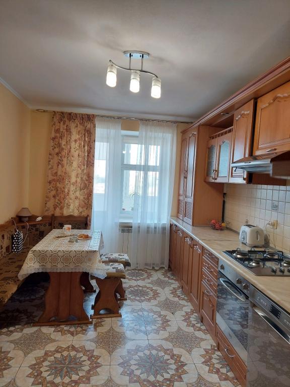 2-комнатная квартира 70 кв. м в Тернополе, цена: 8000 грн - фото 1