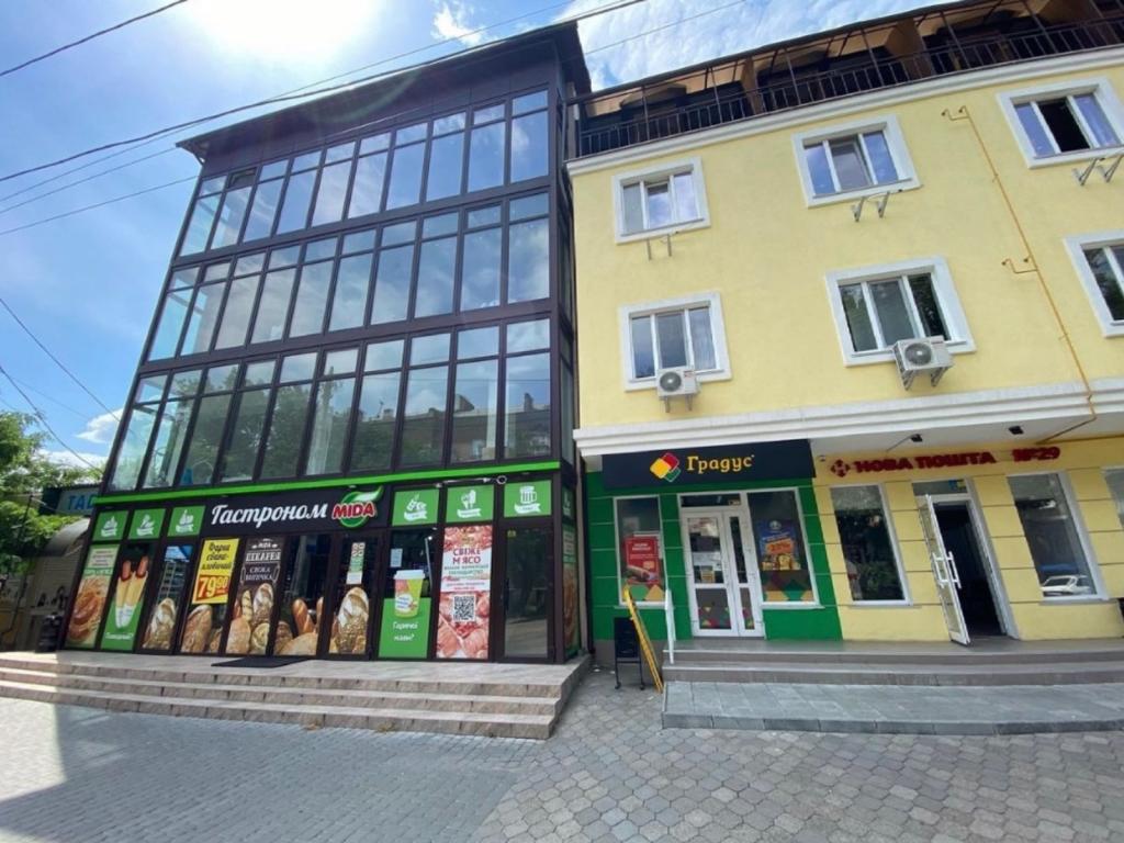 Продается 1-комнатная квартира 32 кв. м в Николаеве, ул. Сенная - фото 1
